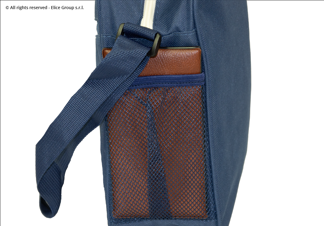 lato borsa con tracolla con taschino in rete
